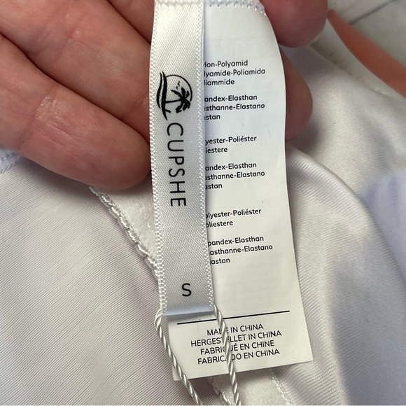 CUPSHE Women's Knotted Color Block One Piece Swimsuit Small White Peach Navy NWT - Picture 13 of 16